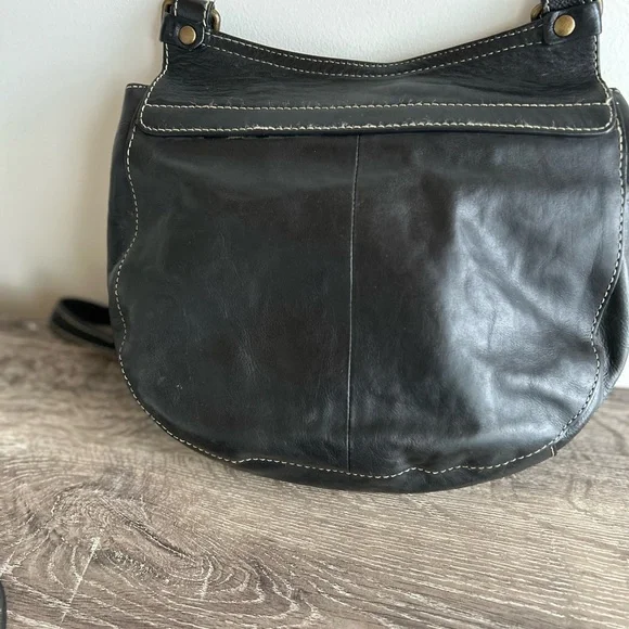 Frye all leather mail pouch style handbag. - Picture 3 of 7